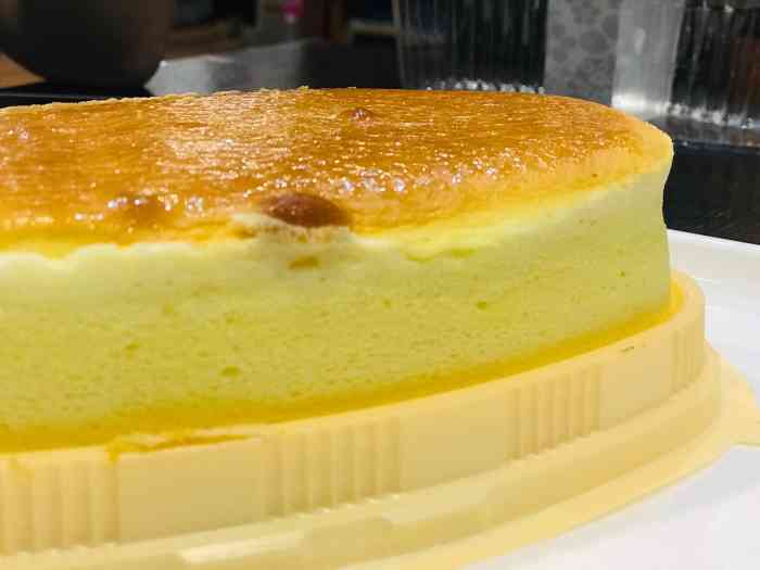 绿叶居西饼(康乐店)-"绿叶居是多少80后的回忆,从小学吃到送孩.