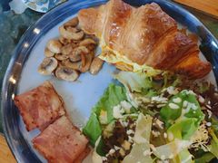 -西关84·History·Art·Cafe