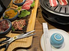 -明洞阿姨·韩式酱蟹烤肉·创意料理(三元桥店)