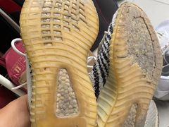 -京伟修鞋洗鞋奢侈品皮具护理店