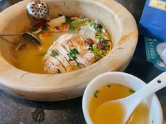 -抚仙湖生态石锅鱼野生菌(告庄店)