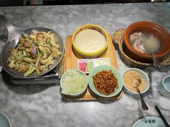 -小菜园新徽菜(宜兴八佰伴店)