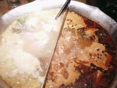 -湊湊火锅·茶憩(杭州湖滨银泰in77店)