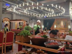 -廖掌柜·重庆鲜货火锅(上海首店)