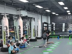 -拳力汇散打搏击泰拳俱乐部(绿地缤纷城店)