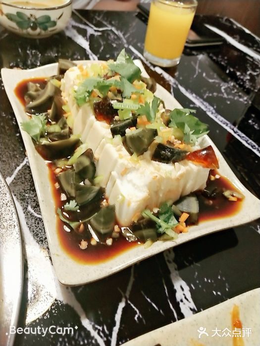 牛九铜火锅图片