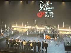 -交通银行前滩31演艺中心