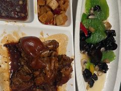 -老周家酱卤猪蹄私房菜(克拉玛依西街店)