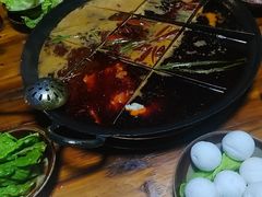 -正南齊北重庆老火锅(光华村直营店)