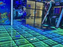 -嘻哈欢乐场(华宇广场店)