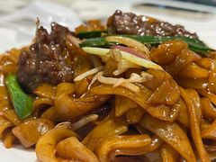 干炒牛河-稻香酒家·34年老字号·港式粤菜(汉街店)