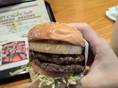 -The Habit Burger Grill 哈比特汉堡(复兴soho店)
