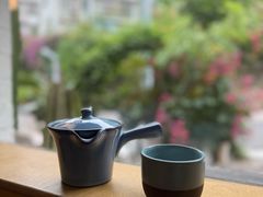-彳亍咖啡·这里(水湾路店)