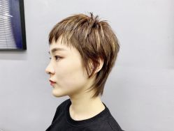 -变画·发型STUDIO