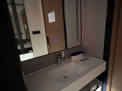 -广州琶洲会展广州塔地铁站轻居酒店