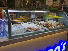 面包甜点陈列柜-贝儿多爸爸泡芙(合生汇店)