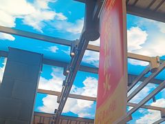 -阿瓦山寨·湘菜现炒·剁椒鱼头王(咸阳总店)