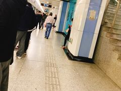 -陆家浜路(地铁站)