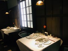 靠窗位-民国红公馆·秦淮八艳(夫子庙店)