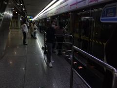 -红土地(地铁站)