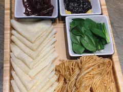 -食欲老院子荆芥疙瘩汤(经五路店)