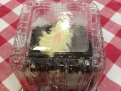 -红宝石·鲜奶小方·海派西点房(南丹店)