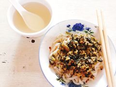 拌酸菜粉-小东门牛肉水粉老店