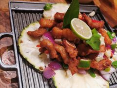 柠檬叶酥小排-老滇山寨•云南特色菜•地方菜•民族风情歌舞表演(金碧店)