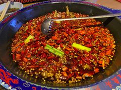 -何师傅美蛙鱼头(汉街店)