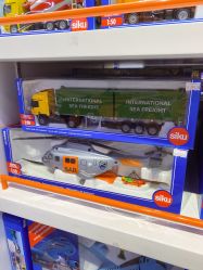 -kidsland(颐堤港店)