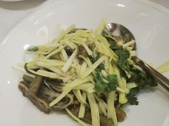 -梅龙镇酒家(南京西路总店)