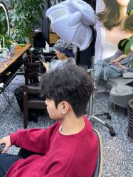 -藤野造型专业烫染接发