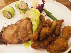 -more than meow吴止猫主题餐厅(承德 中船汇店)