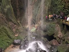 -龙水峡地缝景区
