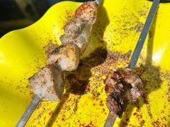 -烤肉小伙烤肉店