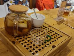 -月亮眼花园餐厅书吧酒吧