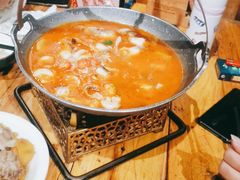 -老滇山寨•云南特色菜•地方菜•民族风情歌舞表演(金碧店)