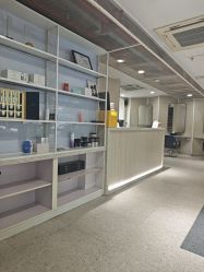-PE SALON