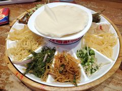 -怪噜范·老贵阳街头名小吃(鸿通城店)