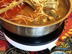 -弘烨 贵州酸汤 鱼火锅(东财店)