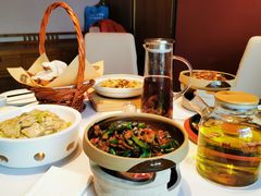 -鸽子侯·家宴·平价海鲜(市图书馆店)