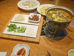 -娜仁图雅蒙古美食村(33小镇店)