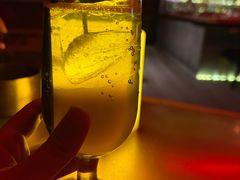 -饮湖威士忌鸡尾酒吧