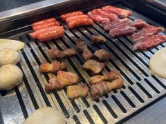 -臻牛烤肉