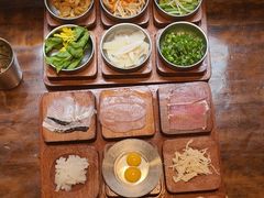 -银米·云南传统过桥米线(双廊黑金冠店)