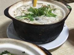 -小许三鲜砂锅馄饨店(家多乐烟酒店)