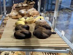 -焙丽拾光(麦凯乐直营店)