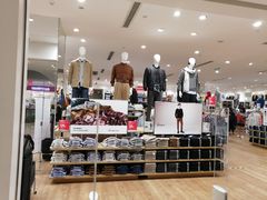 -优衣库(郑州丹尼斯大卫城店)