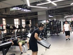 -CXFIT 陈徐健身工作室(凯旋店)