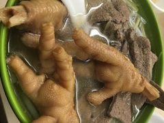 豬膶雞腳瀨粉-雄兴泰咖啡室